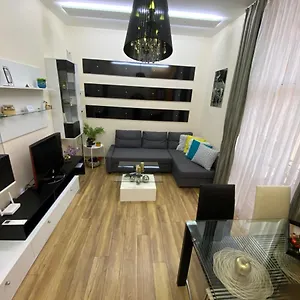 Apartment Cozy In Downtown - Tsar Samuil Street, Sofia
