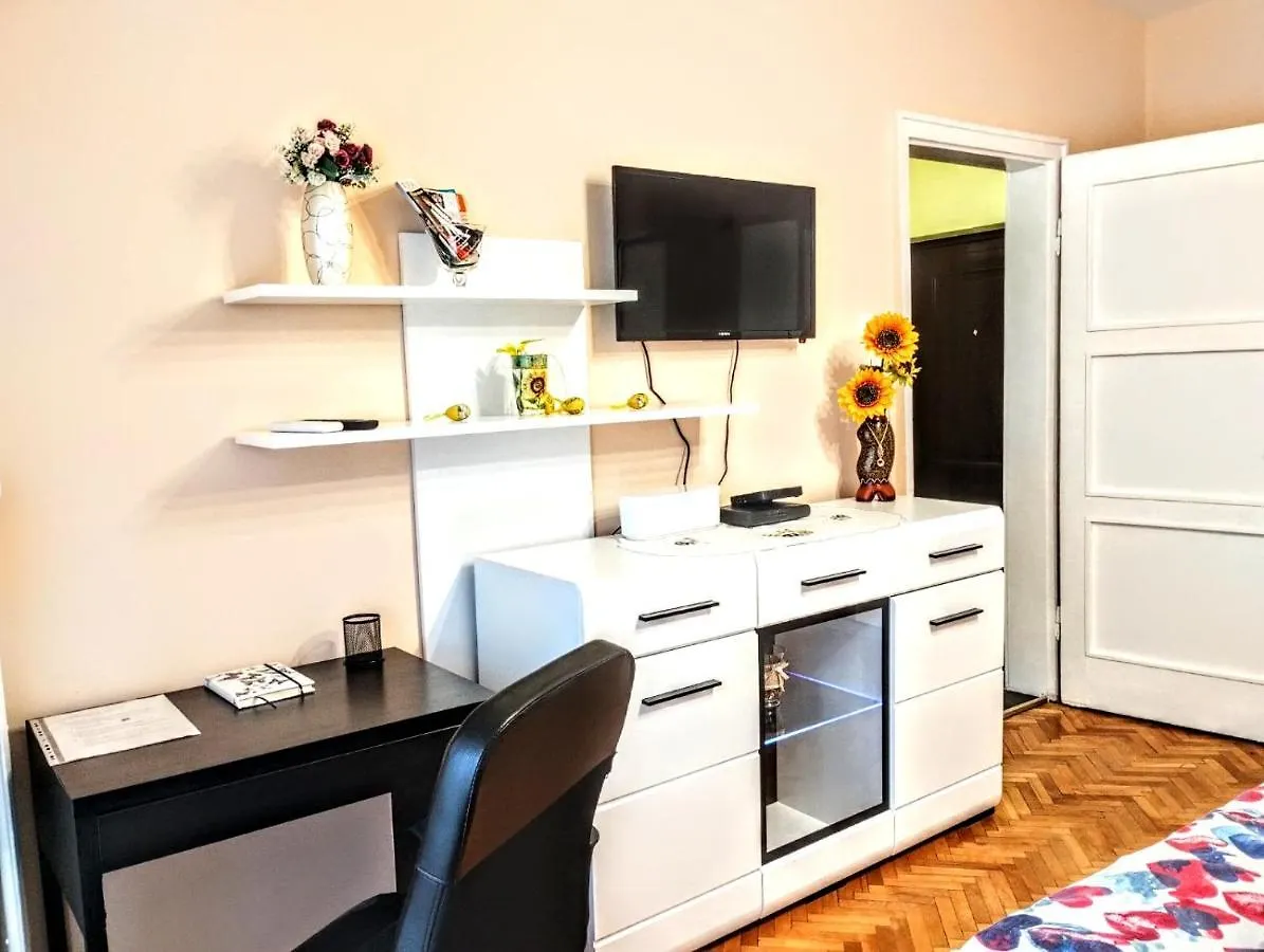 Apartment Mimi'S Place/ Уют В Центъра На София
